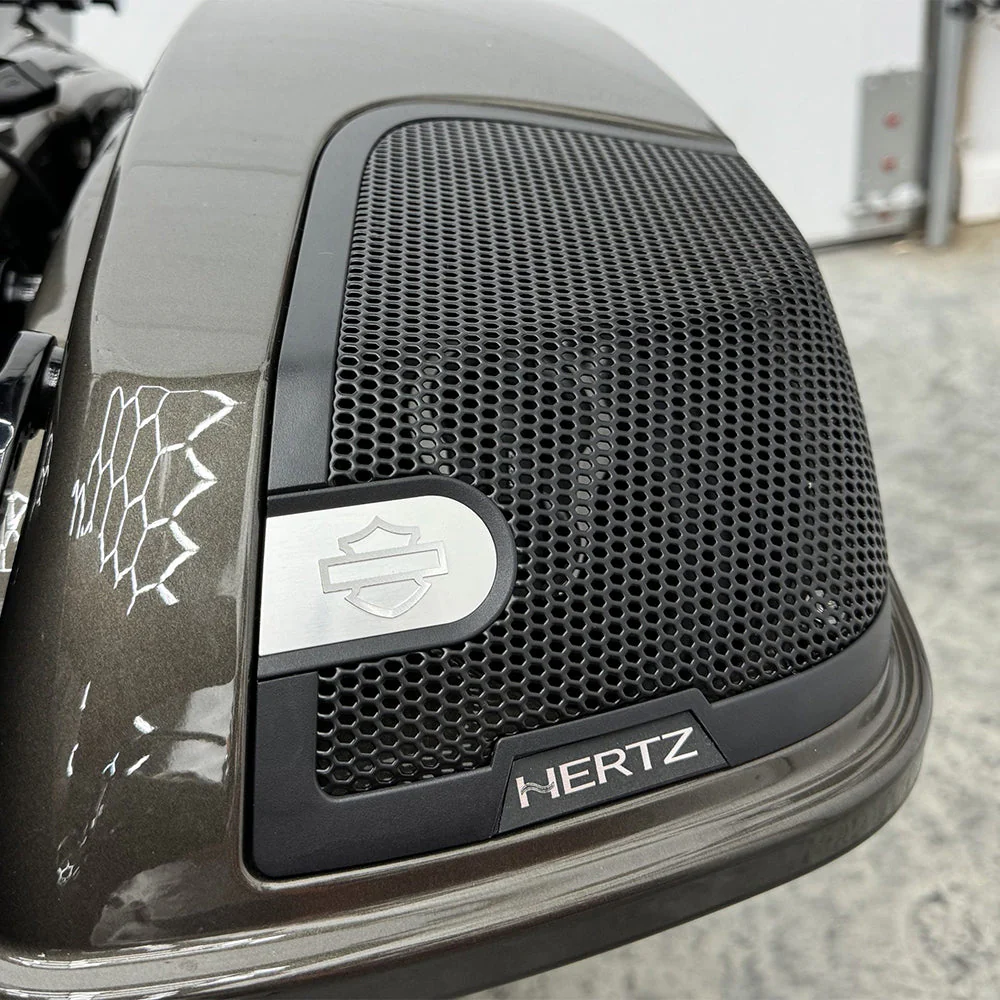 HogBadge Hertz Logos with Silver Text for 2021-2023 Street Glide CVO Factory Front & SaddleBag Lid Grilles - Image 6